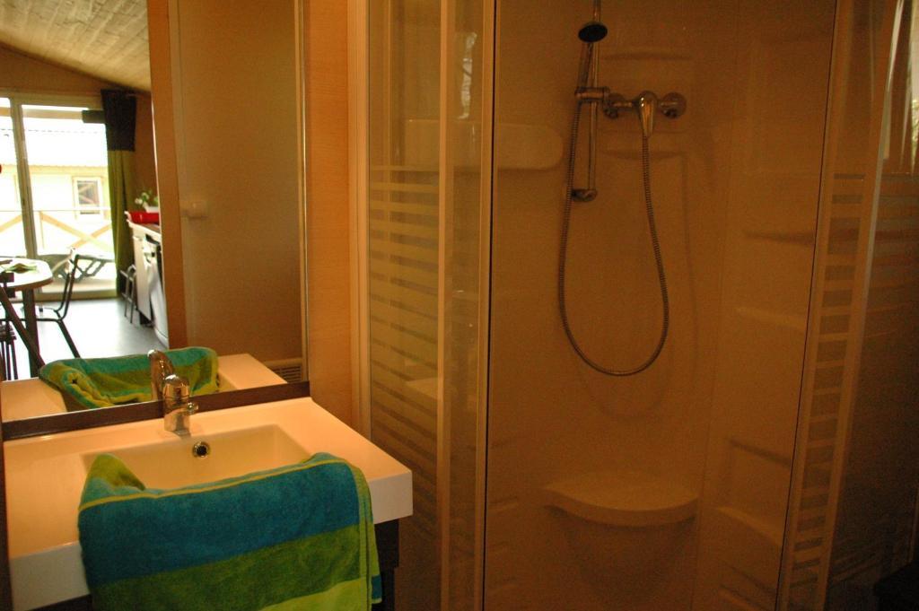 Hotel La Lande Du Moulin Sulniac Zimmer foto
